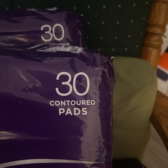 Members Mark overnight pads for women number 6?ultimate absorbing. Contoured - Picture 5 of 5